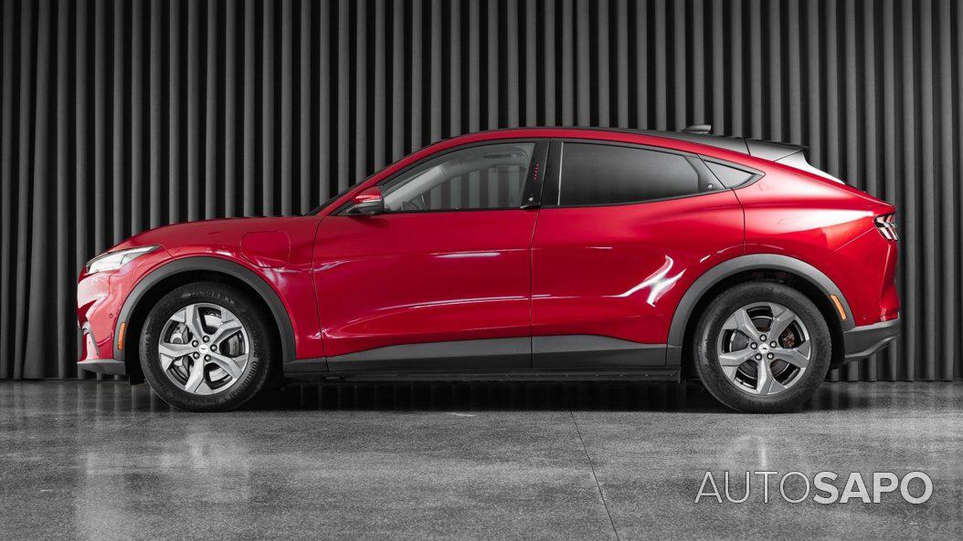 Ford Mustang Mach-E de 2022