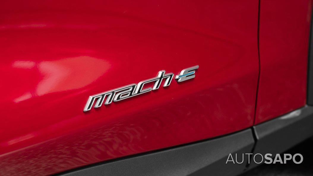 Ford Mustang Mach-E de 2022