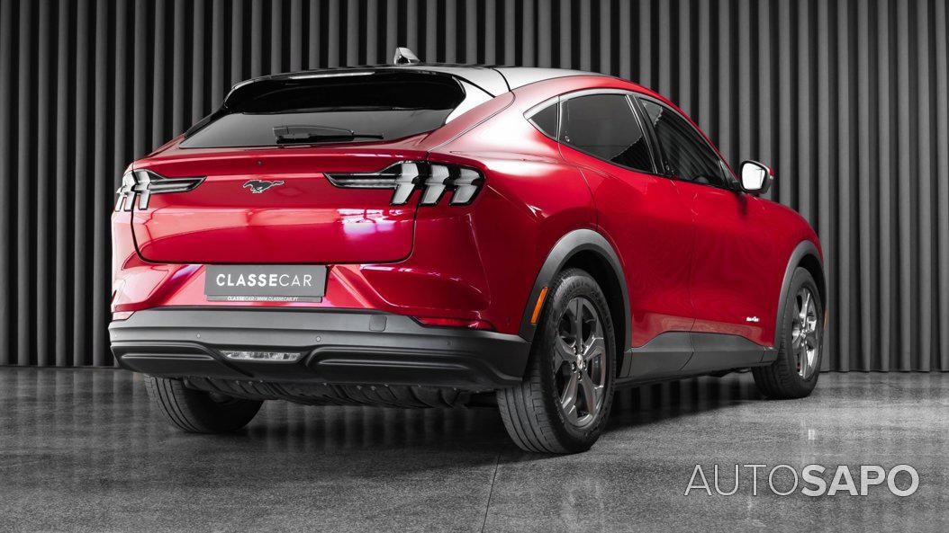 Ford Mustang Mach-E de 2022