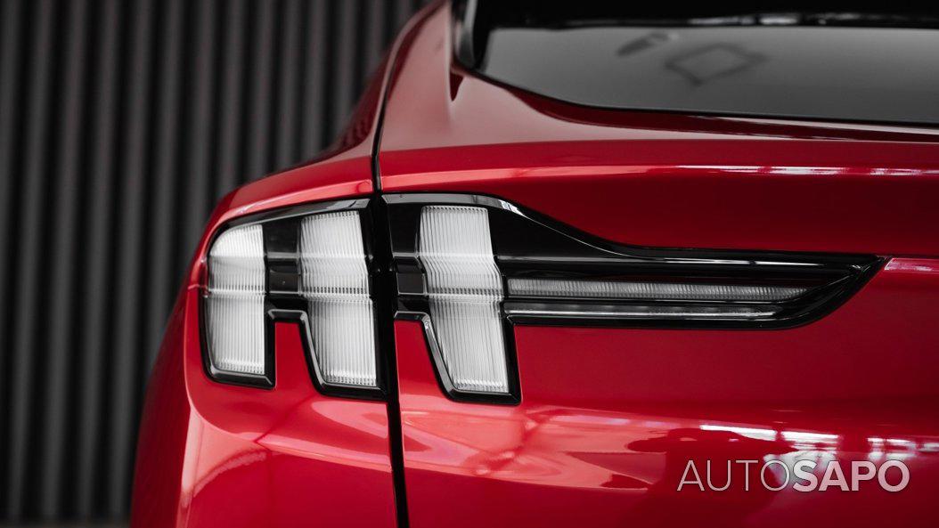 Ford Mustang Mach-E de 2022