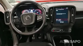 Volvo XC40 1.5 T2 Momentum de 2021