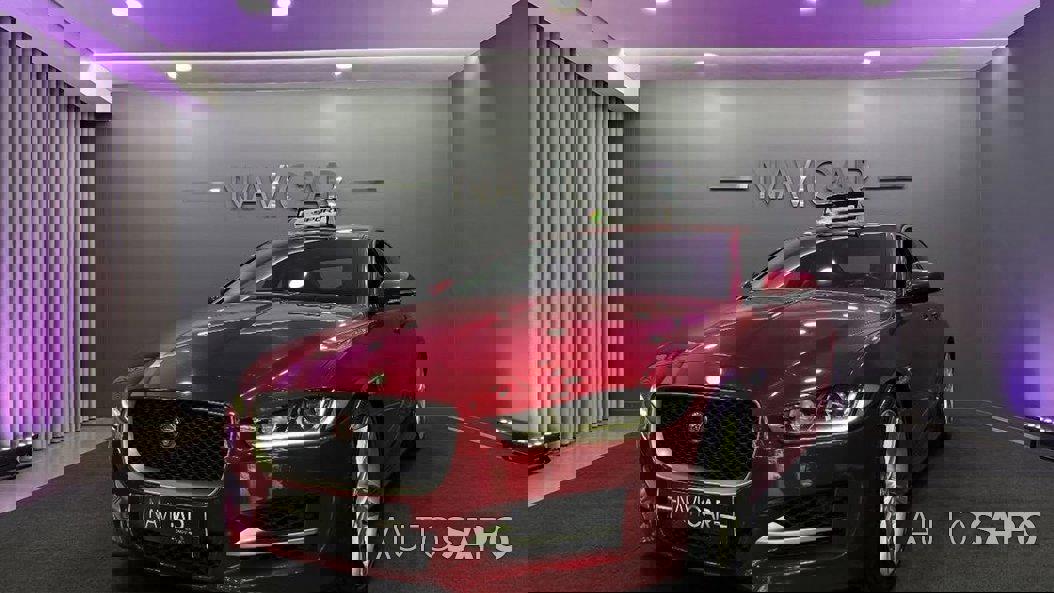 Jaguar XE 2.0 D R-Sport de 2015