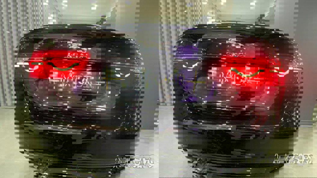 Jaguar XE 2.0 D Portfolio Aut. de 2015