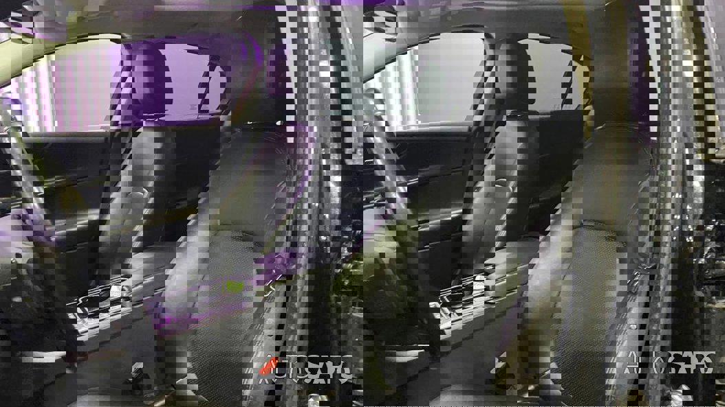 Jaguar XE 2.0 D Portfolio Aut. de 2015