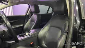 Jaguar XE 2.0 D Portfolio Aut. de 2015