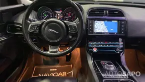 Jaguar XE 2.0 D Portfolio Aut. de 2015