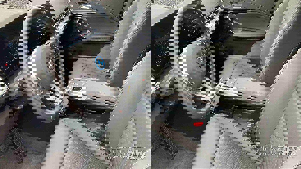 BMW iX1 eDRIVE20 de 2025