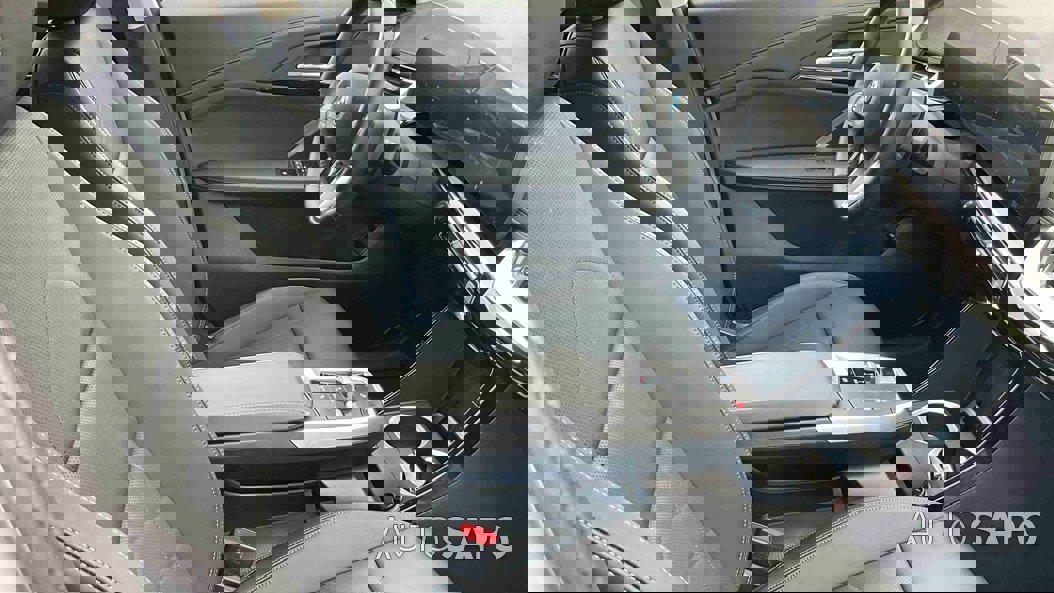 BMW iX1 eDRIVE20 de 2025