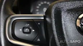 Volvo XC40 1.5 T2 Momentum Core de 2021
