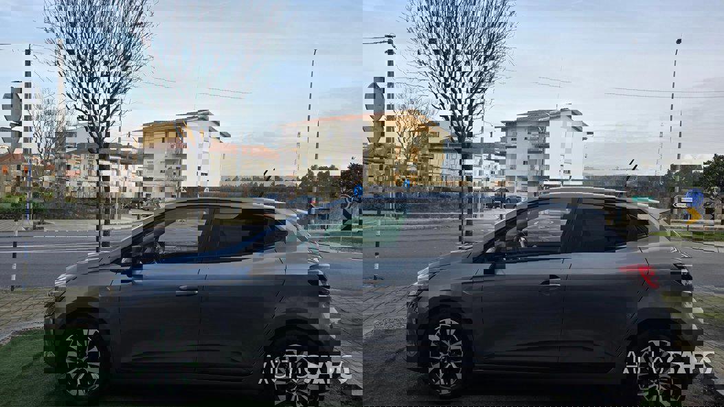 Mitsubishi Colt 1.0 MPI-T Invite de 2024