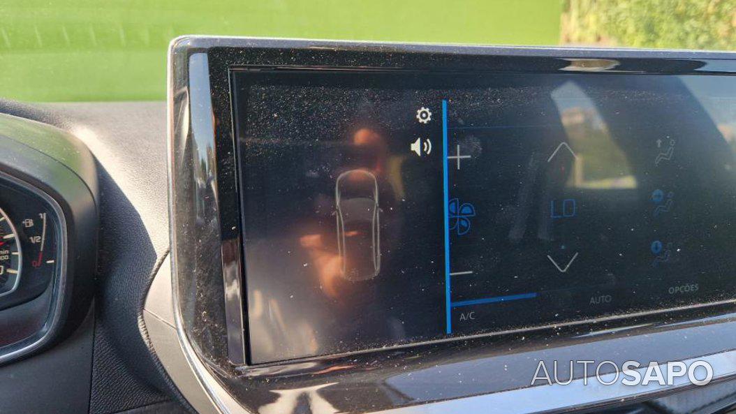 Peugeot 2008 1.2 PureTech Active de 2024