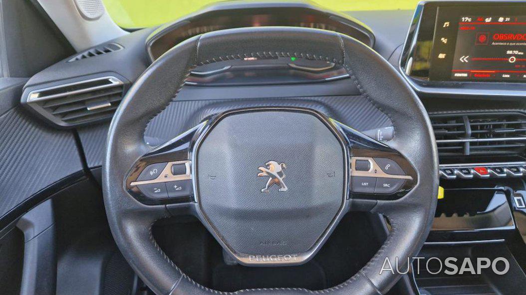 Peugeot 2008 1.2 PureTech Allure de 2022