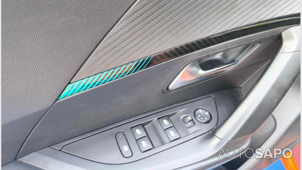 Peugeot 2008 1.2 PureTech Allure de 2022