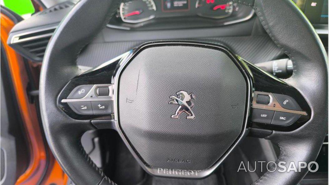 Peugeot 2008 1.2 PureTech Allure de 2022