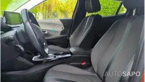 Peugeot 2008 1.2 PureTech Allure de 2022