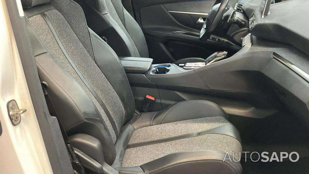 Peugeot 5008 de 2020