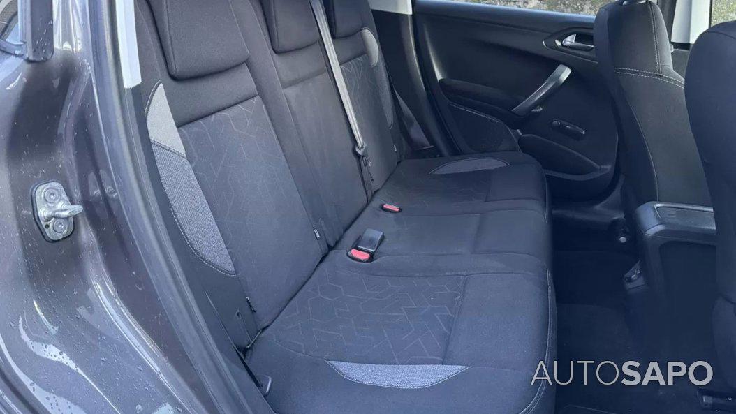 Peugeot 2008 1.6 BlueHDi Style de 2016