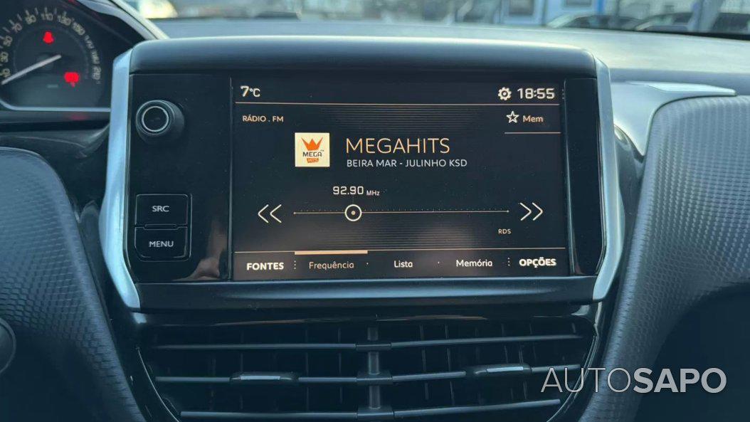 Peugeot 2008 1.6 BlueHDi Style de 2016