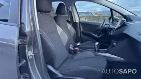 Peugeot 2008 1.6 BlueHDi Style de 2016