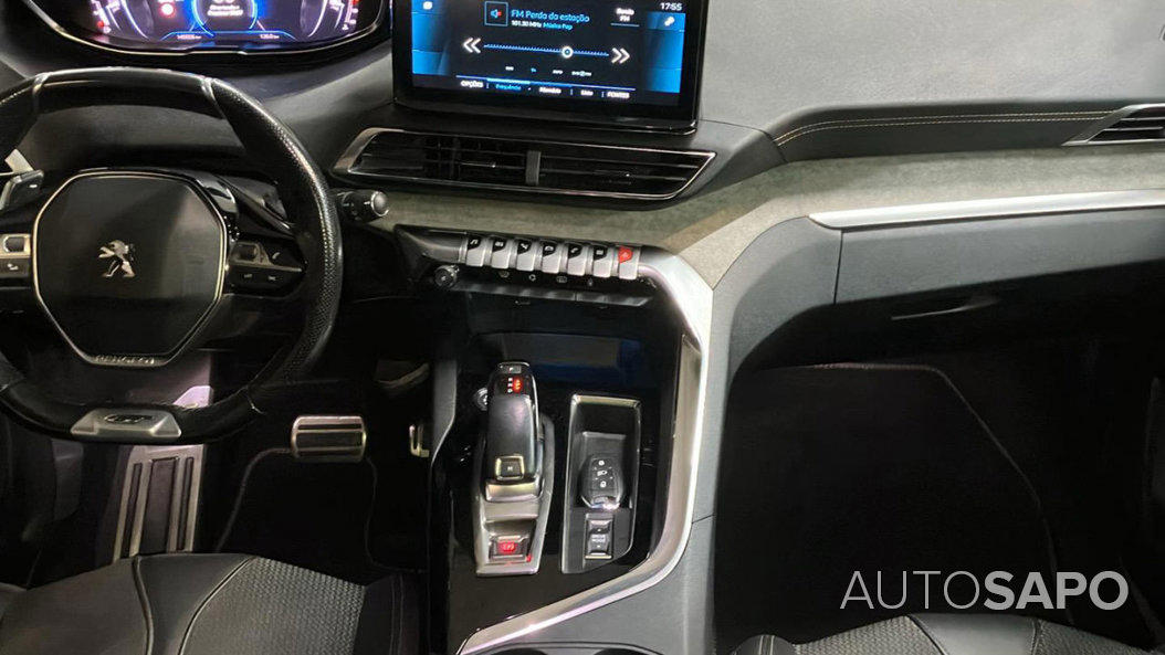 Peugeot 5008 de 2022