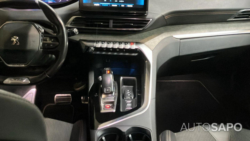 Peugeot 5008 de 2022