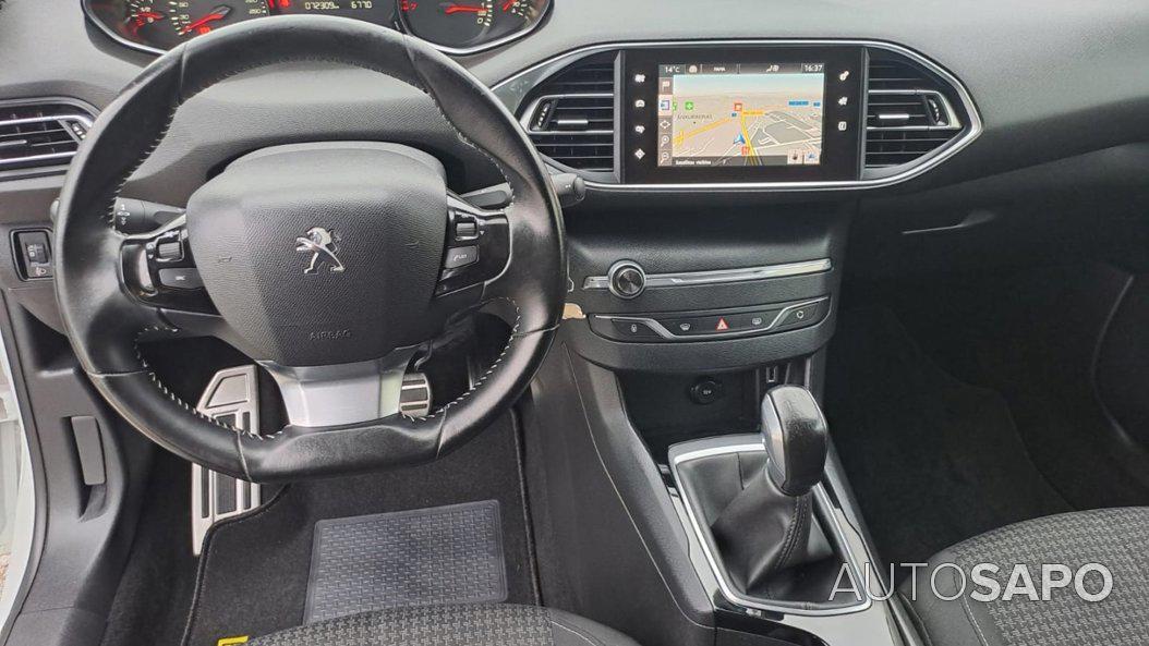 Peugeot 308 1.2 PureTech Style J17 de 2017