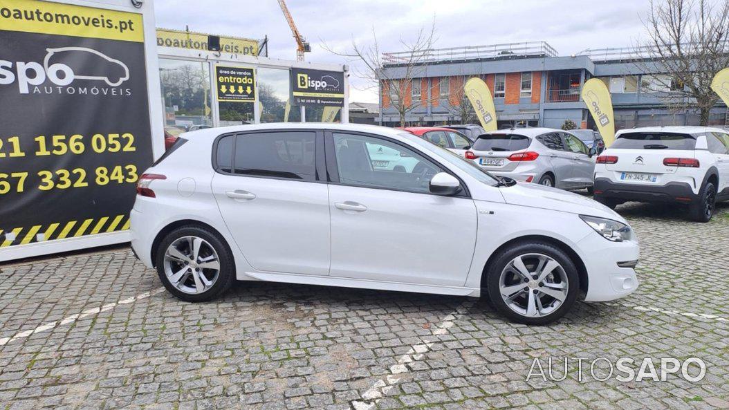 Peugeot 308 1.2 PureTech Style J17 de 2017