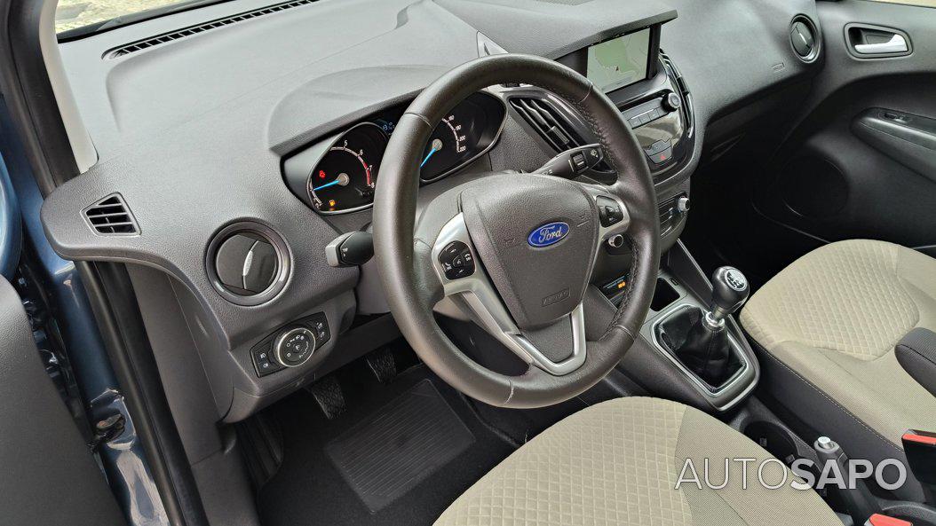 Ford Tourneo Courier 1.0 EcoBoost Titanium de 2019