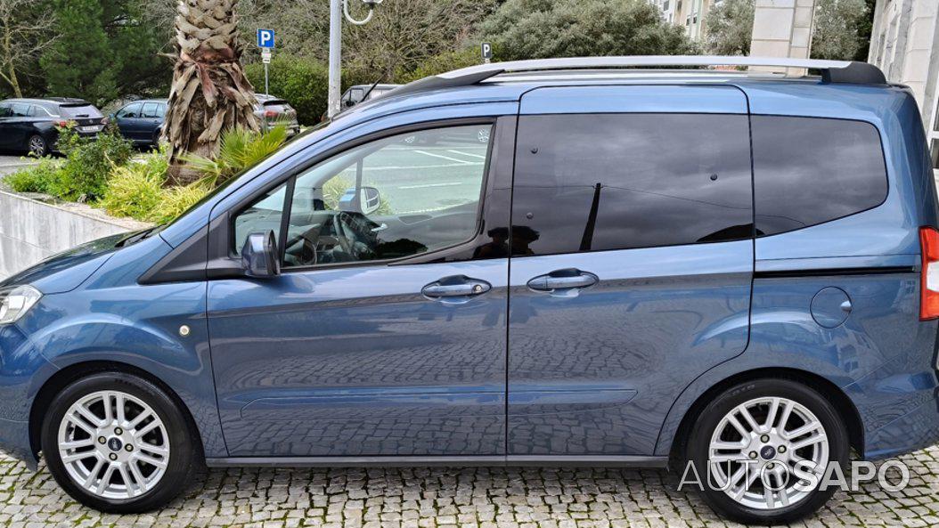 Ford Tourneo Courier 1.0 EcoBoost Titanium de 2019