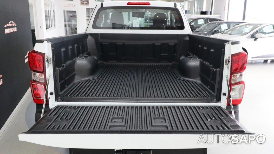 Isuzu D-Max 1.9 Ddi CD 4WD LS Auto de 2025