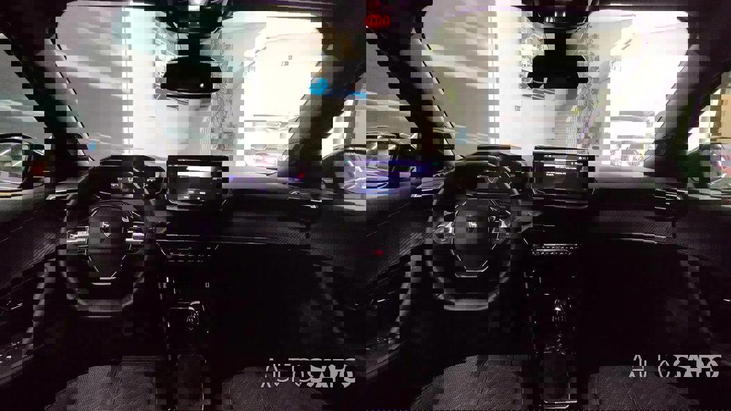 Peugeot 2008 1.2 PureTech Allure de 2025