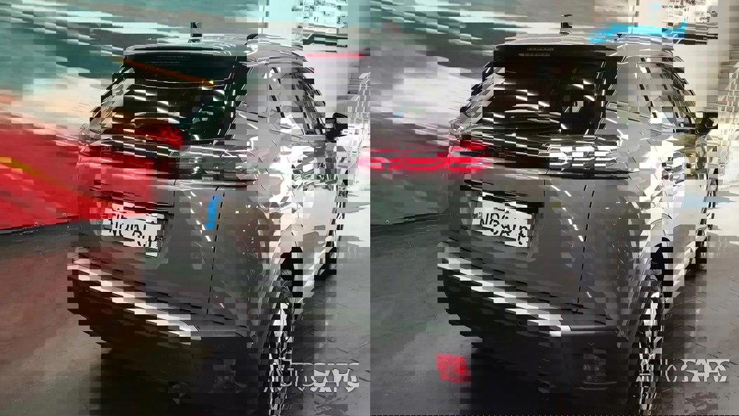 Peugeot 2008 1.2 PureTech Allure de 2025