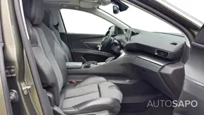 Peugeot 5008 1.2 PureTech Allure EAT6 de 2017