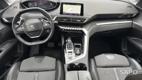 Peugeot 5008 1.2 PureTech Allure EAT6 de 2017