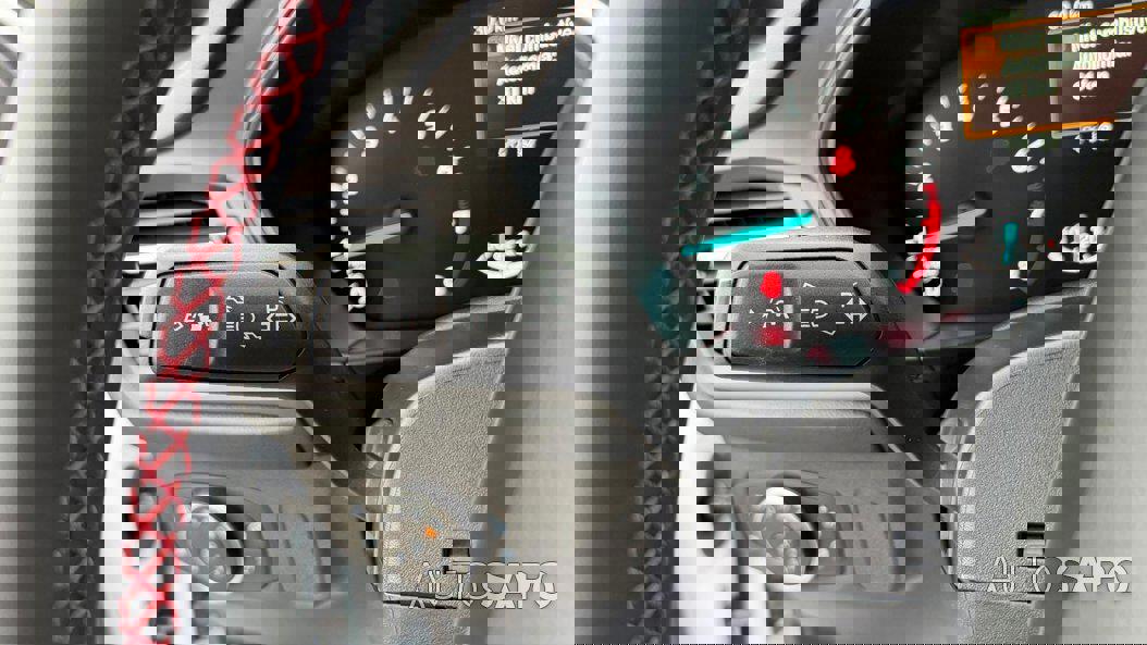 Ford Focus 1.0 EcoBoost MHEV ST-Line de 2025