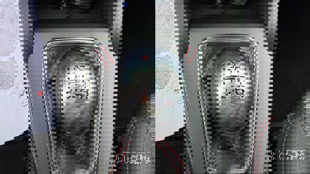 Ford Focus 1.0 EcoBoost MHEV ST-Line de 2025