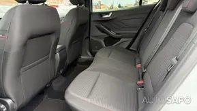 Ford Focus 1.0 EcoBoost MHEV ST-Line de 2025