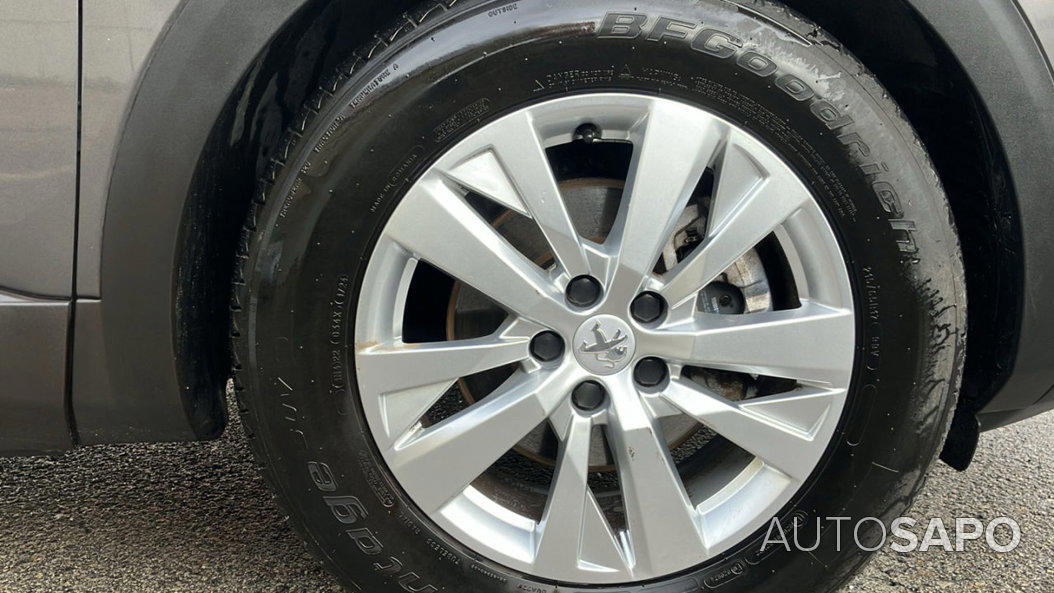 Peugeot 5008 1.2 PureTech Active Pack de 2023