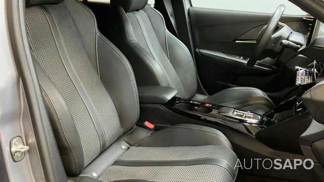 Peugeot E-208 de 2022