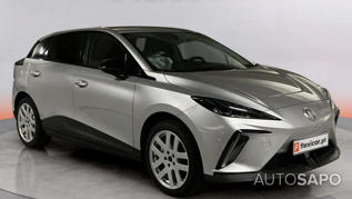 MG MG4 64 kWh Luxury de 2025