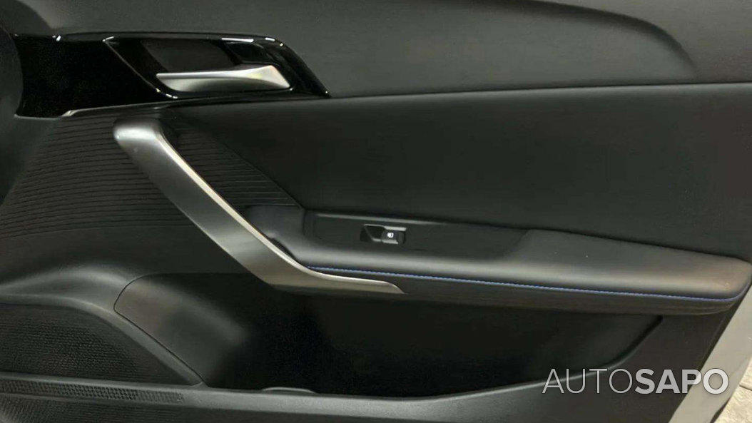 MG MG4 64 kWh Luxury de 2025