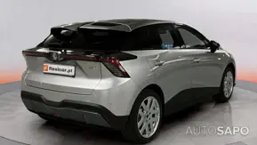 MG MG4 64 kWh Luxury de 2025