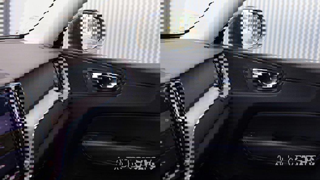 Volvo XC60 2.0 B4 Momentum Plus de 2021