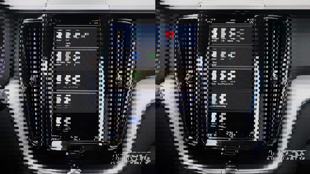 Volvo XC60 2.0 B4 Momentum Plus de 2021