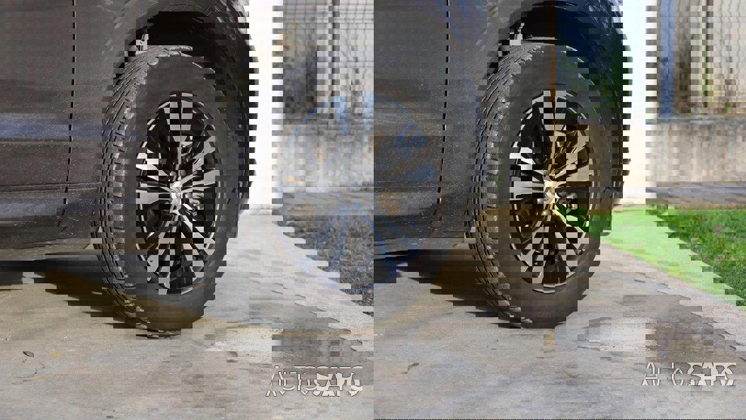 Volvo XC60 2.0 B4 Momentum Plus de 2021