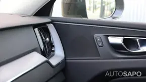 Volvo XC60 2.0 B4 Momentum Plus de 2021