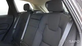 Volvo XC60 2.0 B4 Momentum Plus de 2021