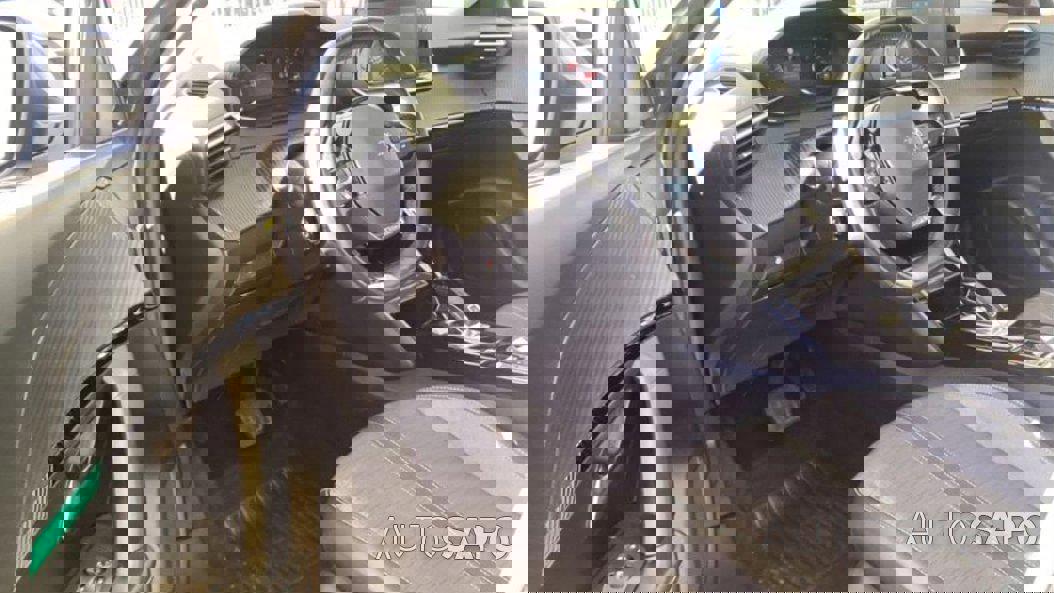 Peugeot 2008 1.2 PureTech Allure EAT8 de 2020