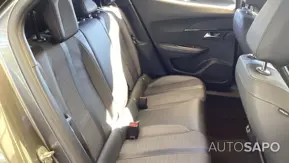 Peugeot 2008 1.2 PureTech Allure EAT8 de 2020