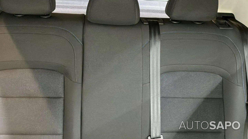 MG MG4 51 kWh Standard de 2025